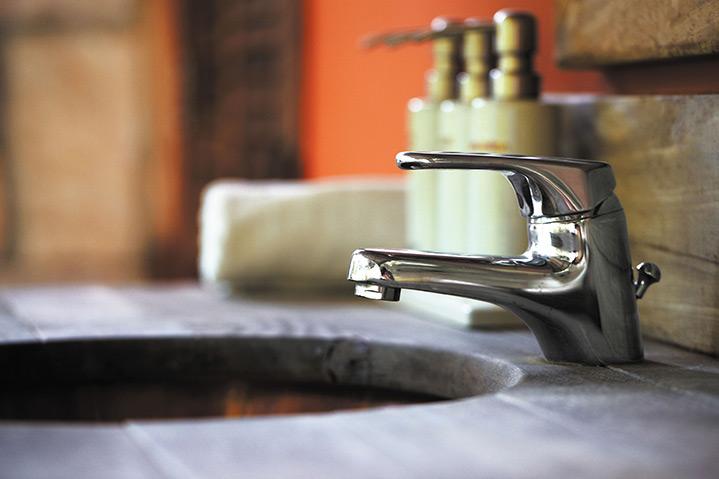 A2B Plumbers are able to fix any leaking taps you may have in Frinton. 